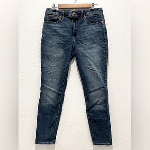 Universal Thread High Rise Skinny Denim Jeans 12/31R